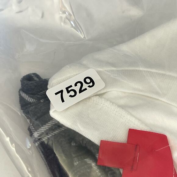 Family PJs Unisex Kids NEW Lil Deer Christmas Pajamas Set Size M/8 Gray, White - Picture 7 of 7